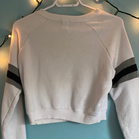 White cropped sweater - Picture 2 of 5